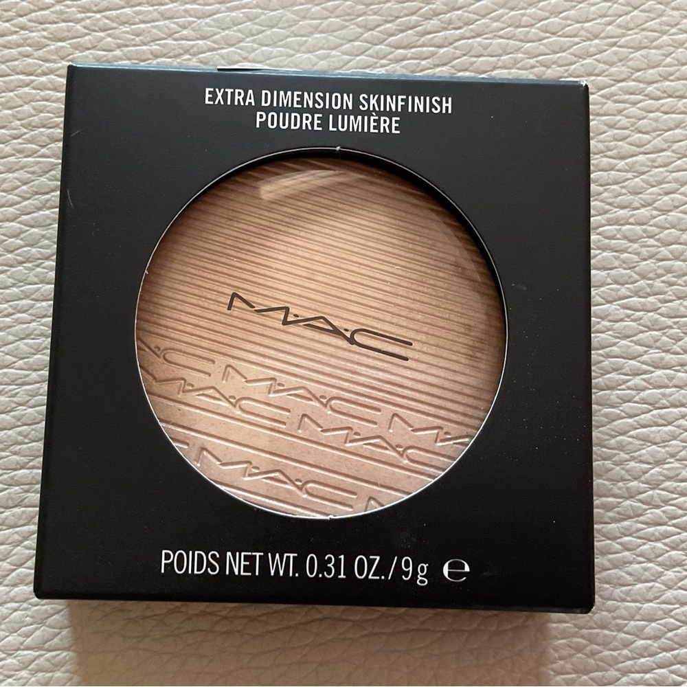 MAC Cosmetics Extra Dimension Skinfinish Highlighter - Gold
